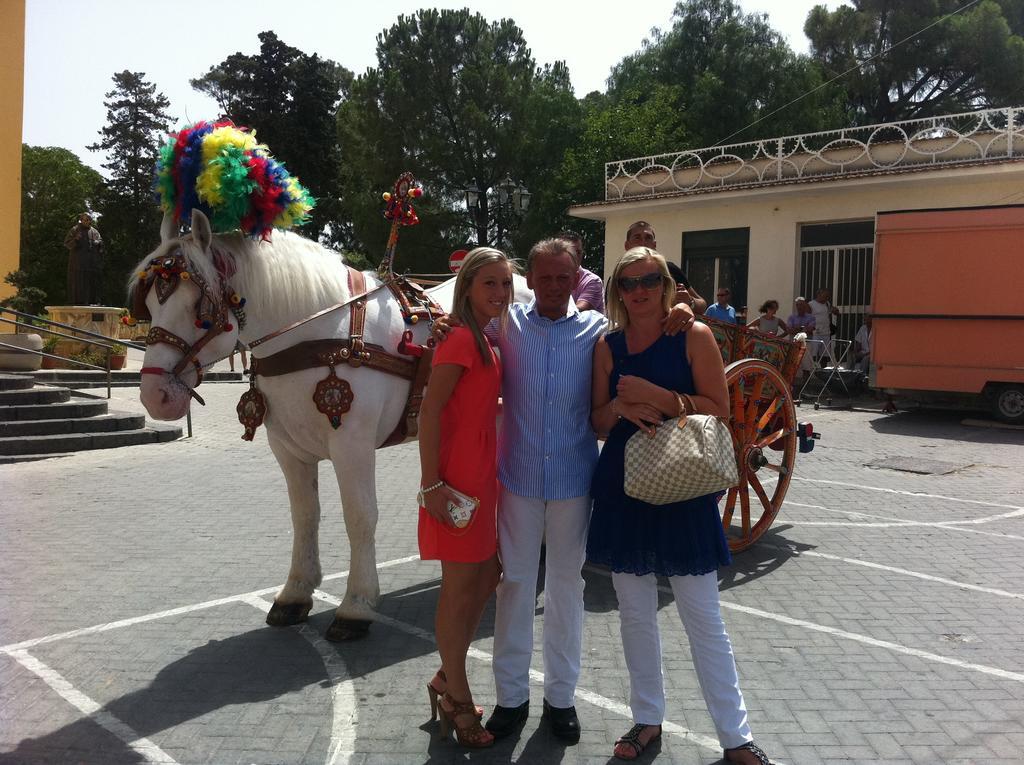Hotel Sicania Montedoro Екстериор снимка